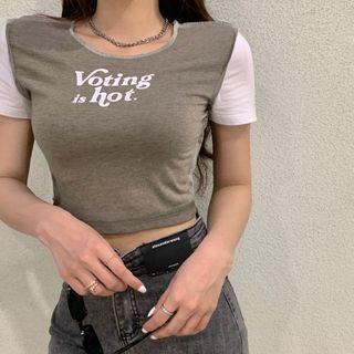 Short-sleeve Two-tone Lettering Cropped T-shirt Green - One Size