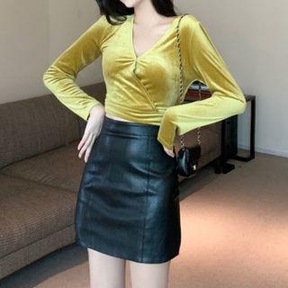 Long-sleeve Cutout Back Plain Top Yellow - One Size