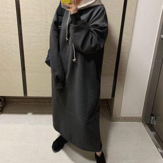 Contrast-hooded Fleece-lined Maxi Hoodie Dress