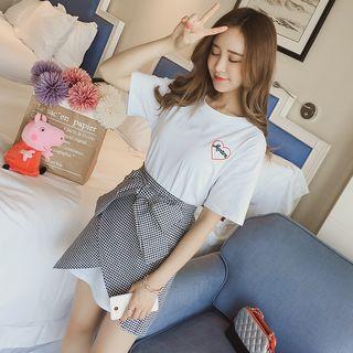 Set: Short-sleeve Long Shirt + Plaid Skirt
