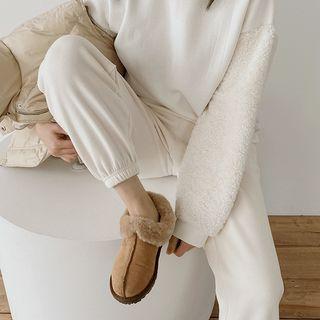 Fleece-sleeve Quilted Panel Sweatshirt
