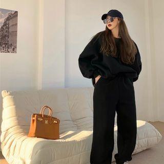 Plain Sweatshirt / Wide Leg Jogger Sweatpants