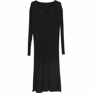 Long-sleeve Notch-neck Sheath Knit Dress