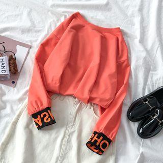 Lettering Cuff Cropped Pullover