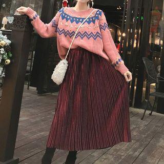 Set: Patterned Sweater + High-waist Midi Skirt