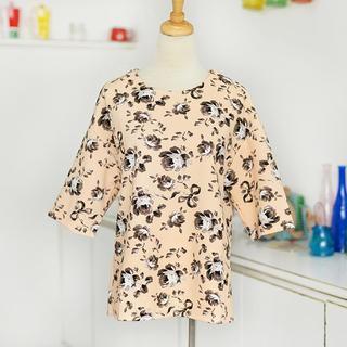Elbow-sleeve Floral Top Beige - One Size