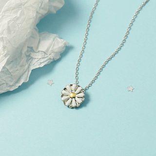 Glaze Flower Pendant Necklace White - One Size