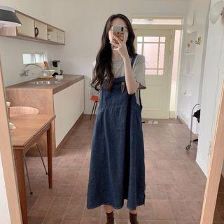 Short-sleeve T-shirt / A-line Midi Denim Dungaree Dress