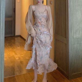 Set: Spaghetti Strap Floral Print Midi Dress + Open-front Jacket