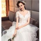 Lace Short Sleeve Wedding Gown With Train