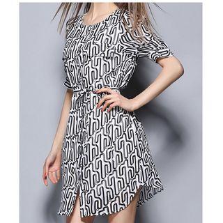 Patterned Elbow Sleeve Tie Waist Dress