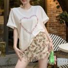 Short-sleeve Lettering T-shirt / Floral Pencil Skirt