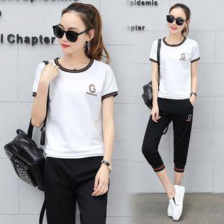 Set: Lettering Short Sleeve T-shirt + Cropped Jogger Pants