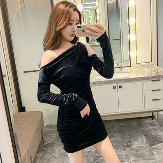 Col-shoulder Long-sleeve Mini Sheath Dress