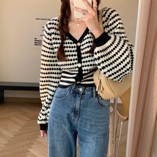 V-neck Pattern Cropped Cardigan As Figure - One Size