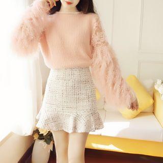 Set: Loose-fit Knit Top + Ruffled Skirt
