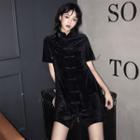 Short-sleeve Chinese Knot Shift Dress