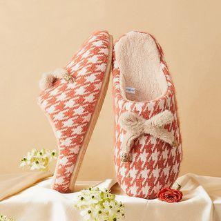 Houndstooth Bow Accent Slippers