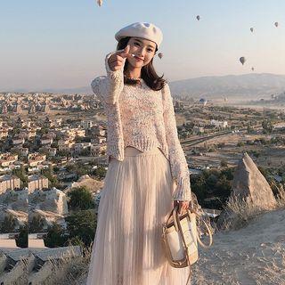 Wave Hem Sweater / Accordion Pleat Mesh Overlay Lace Skirt