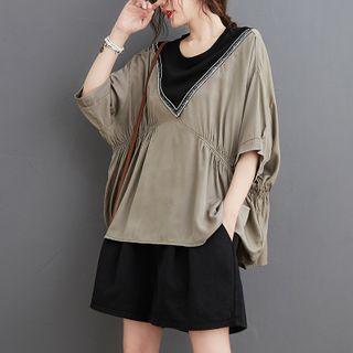 Two-tone Panel Elbow-sleeve Top