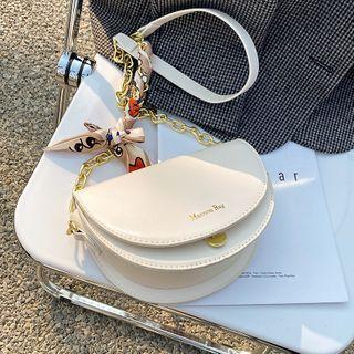 Chain Plain Saddle Crossbody Bag