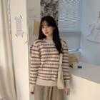 Tulip-pattern Scallop-edge Sweater