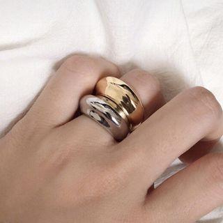 Thick Ring