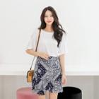 Slit Elbow-sleeve T-shirt