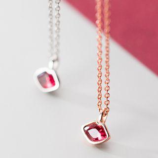925 Sterling Silver Rhinestone Lips Pendant Necklace