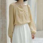 Sweetheart Neckline Balloon-sleeve Blouse