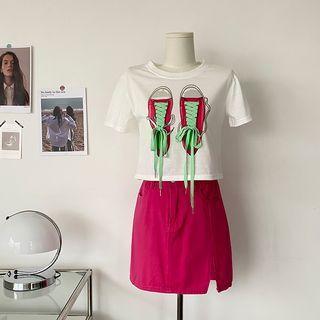 Short-sleeve Sneakers Print T-shirt / Slit Mini A-line Skirt / Set