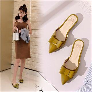 Bow Accent Pointy-toe Mules