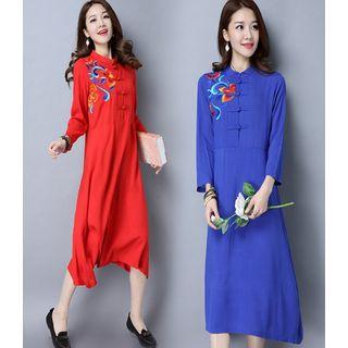 Embroidered 3/4 Sleeve Cheongsam Dress