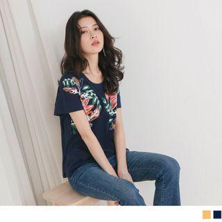 Leaf Print Short-sleeve Round Neck T-shirt