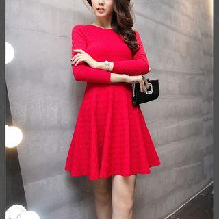 Long-sleeve Pleated Knit Dress