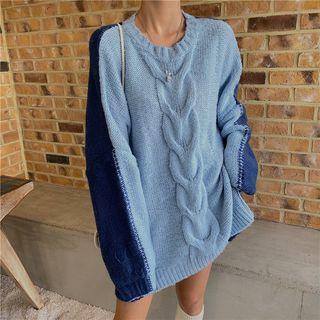 Two-tone Cable Knit Sweater Blue - One Size