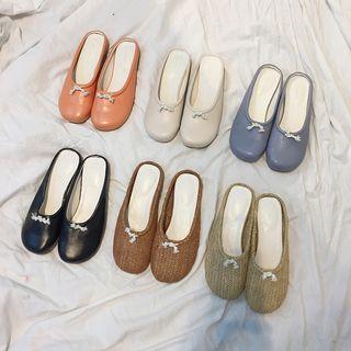 Woven / Faux Leather Round Toe Mules