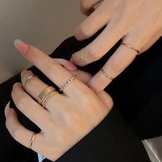 Set Of 7: Alloy Ring Set Of 7 - Gold - One Size