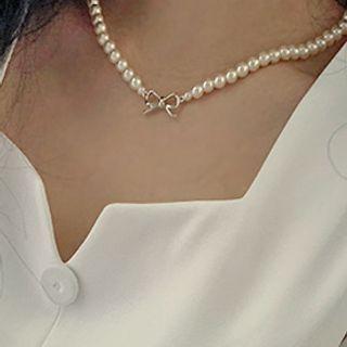 Ribbon Faux-pearl Necklace