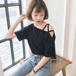 Short-sleeve Off-shoulder Sheath T-shirt