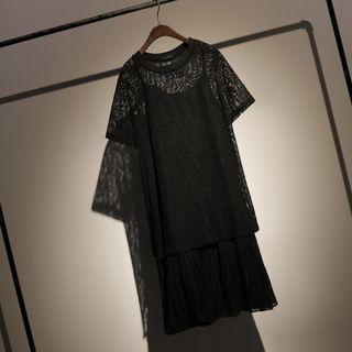 Set: Short-sleeve Lace Dress + Spaghetti Strap Chiffon Dress