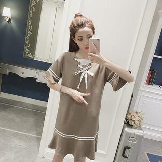 Contrast Trim Short-sleeve Lace-up Dress