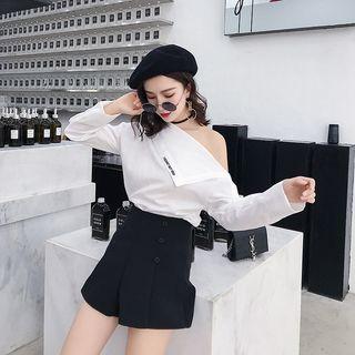 Long-sleeve Cold-shoulder Lettering Top