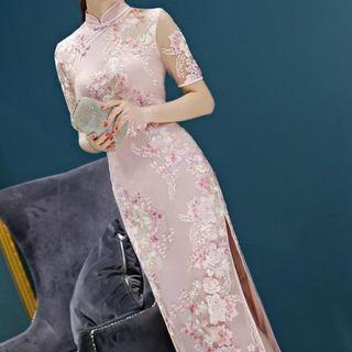 Floral Embroidered Short-sleeve Slit-side Midi Qipao