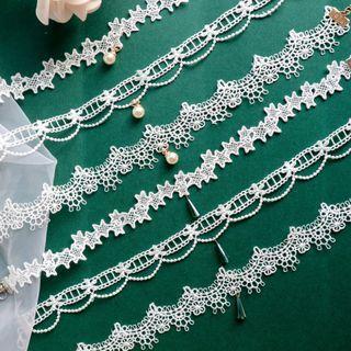Faux Pearl / Faux Crystal Pendant Lace Choker (various Designs)
