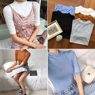 Mock-neck Slim Textured T-shirt