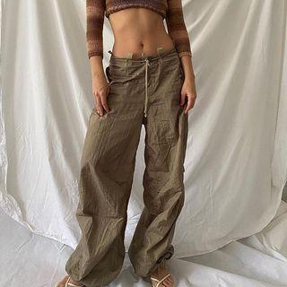 Low-rise Plain Wide-fit Pants