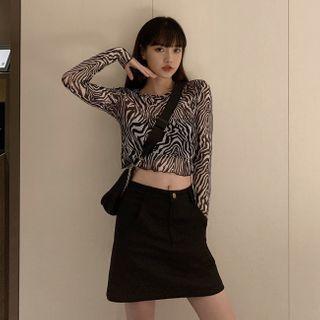 Long-sleeve Zebra Printed Cropped Top Black - One Size