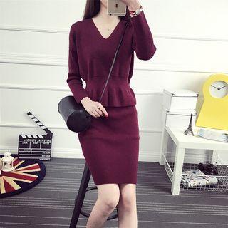 Set: V-neck Frill Hem Sweater + Knit Sheath Skirt