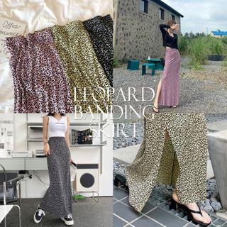 Slit Leopard Long Crinkled Skirt